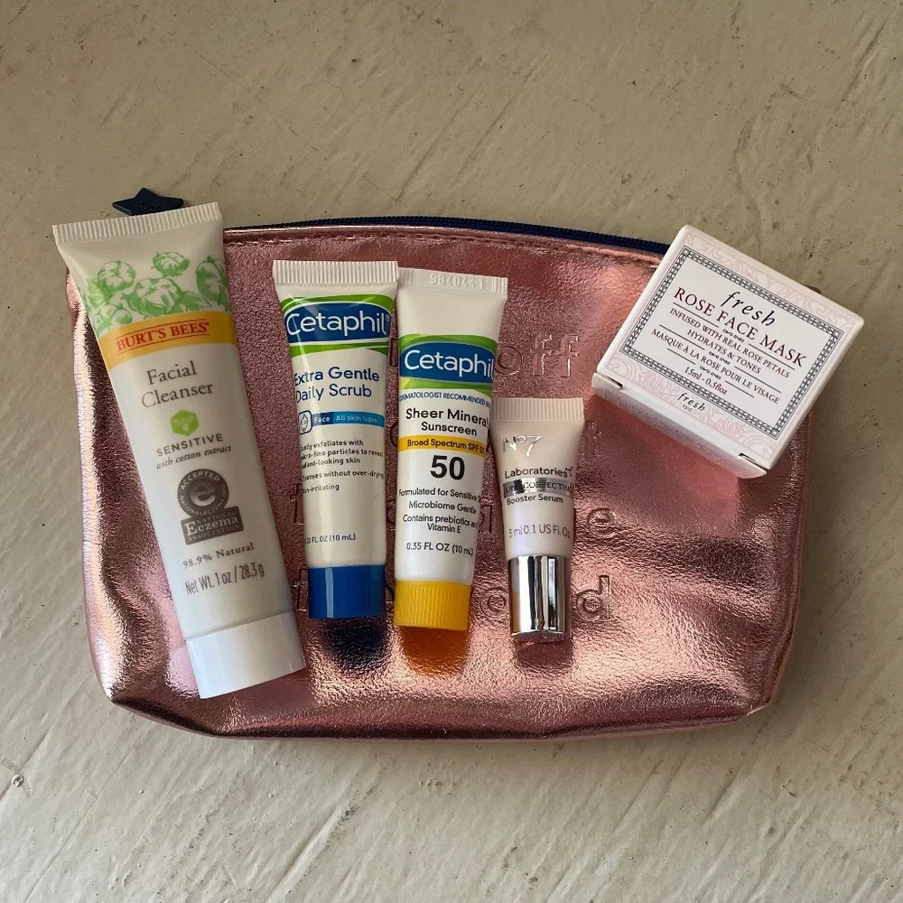 Variety Skincare with Makeup Bag NEW - Picture 1 of 5